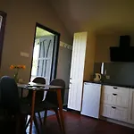 Domki * Mścice