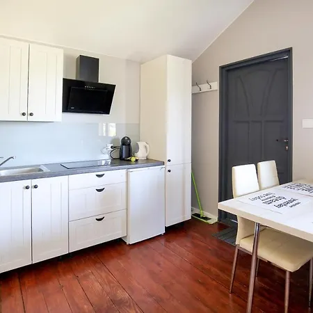 Domki بيت خشبي