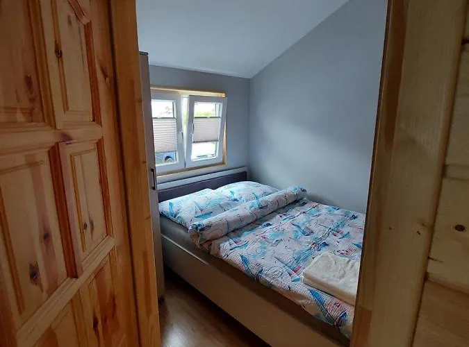 Domeki 4-6 osobowe *